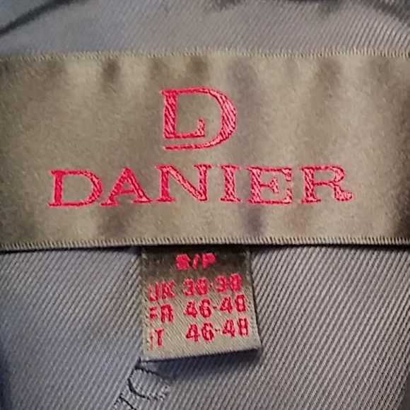 Danier leather Jacket - Picture 4 of 7